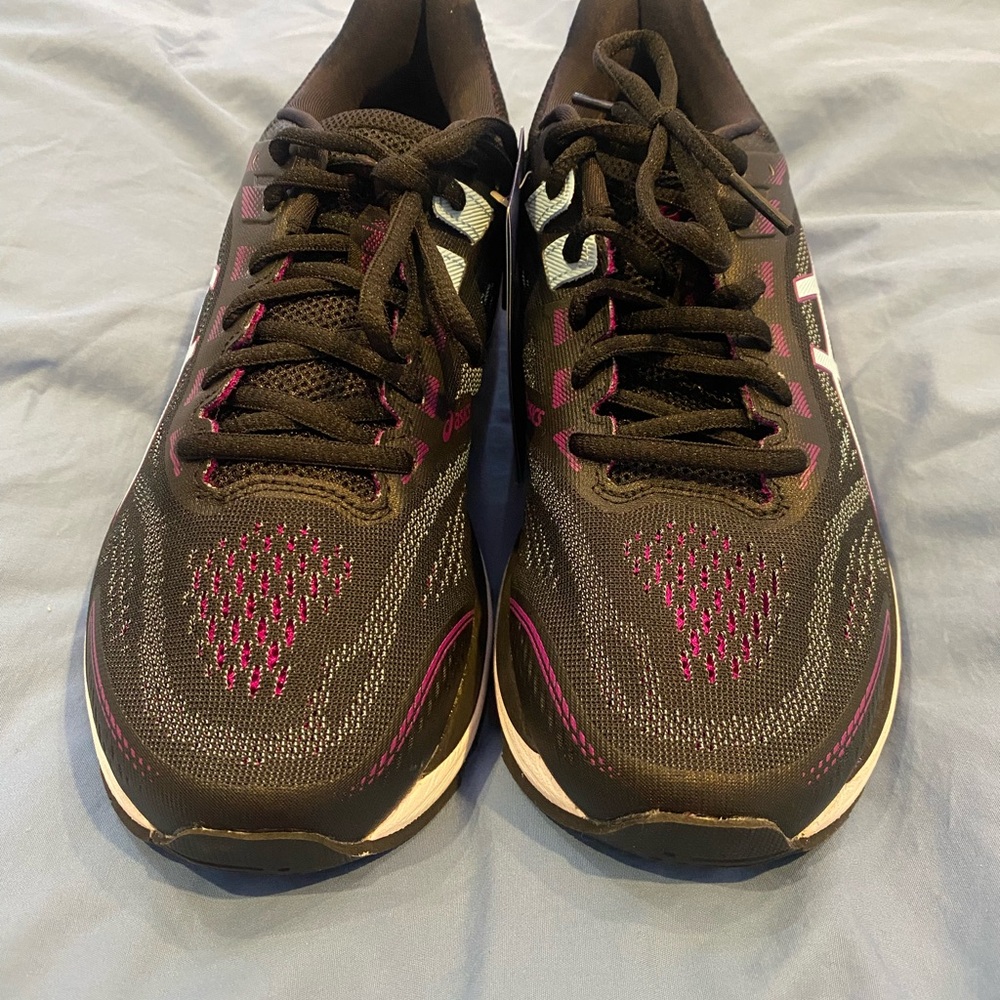 ASICS GT-2000 7 Black with Purple Ascents Running Shoes